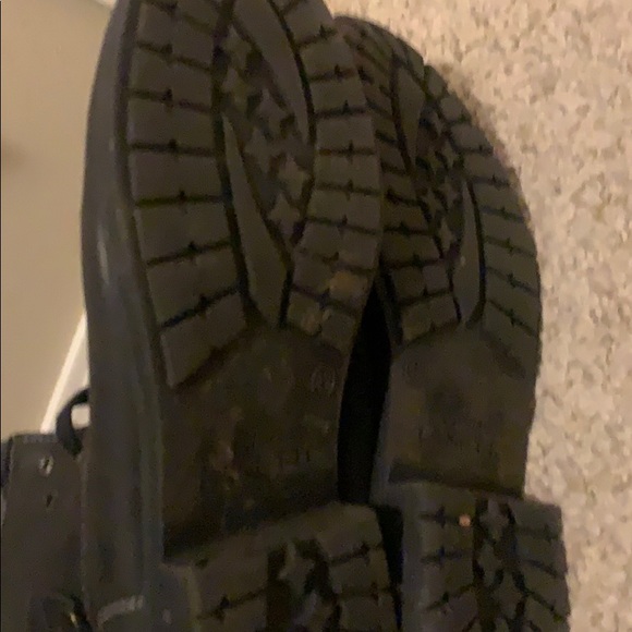 Boots - Picture 5 of 5